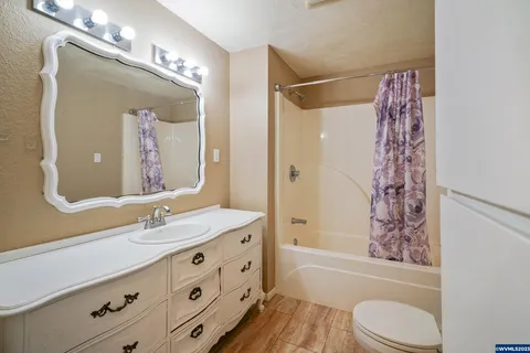 Ranch house bathroom vanity